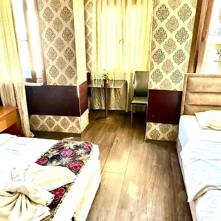 Grand Blueroyal